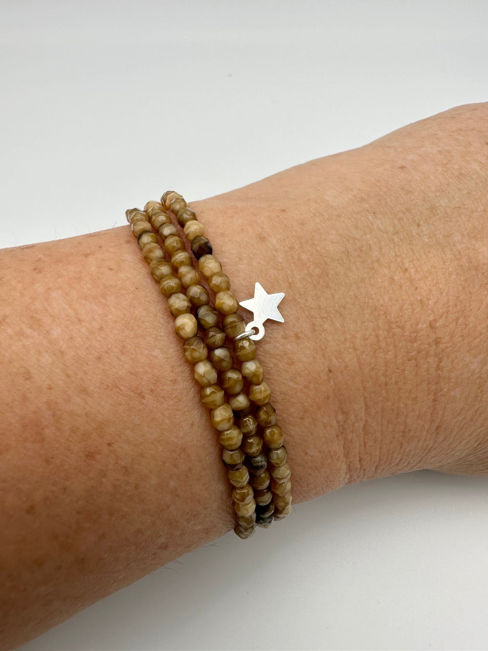 Mon Cajoux 2 en 1 en facettes de bohèmes caramel marbré et ça petite breloque étoile en argent massif