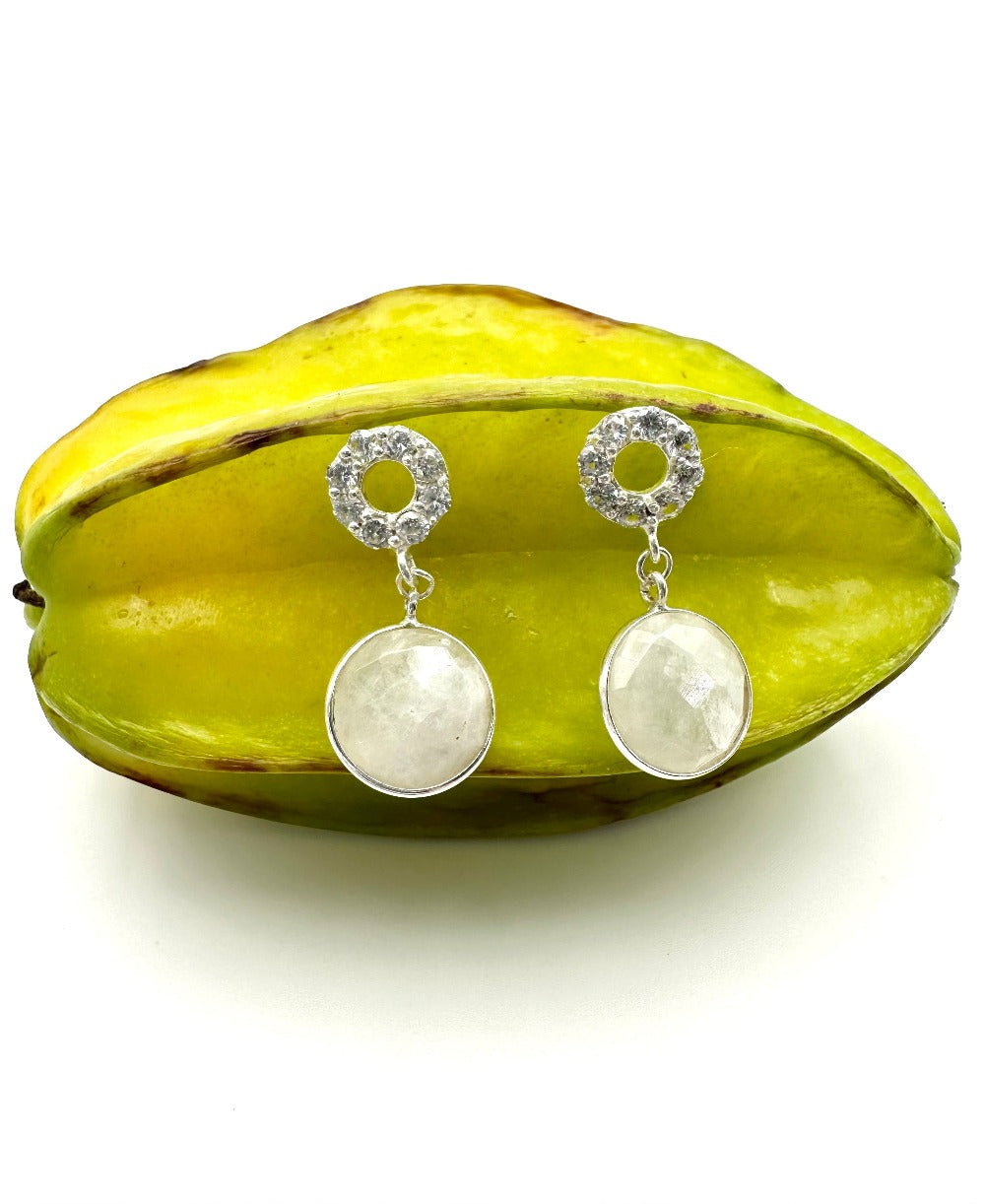 Mes CaJouX Moonstone Earrings