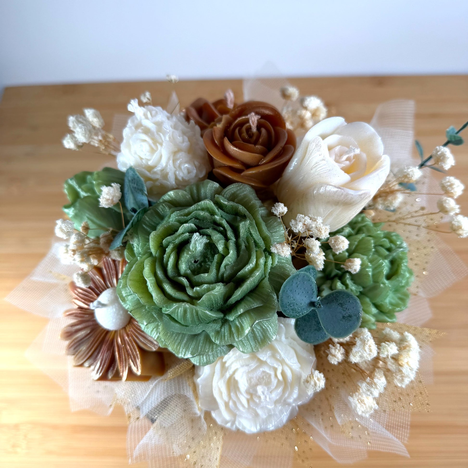 Bouquet de fleurs en bougies parfumées à la cire d'olive, 100 % naturel et au parfum de grâce, fleurs, blanche, verte et doré