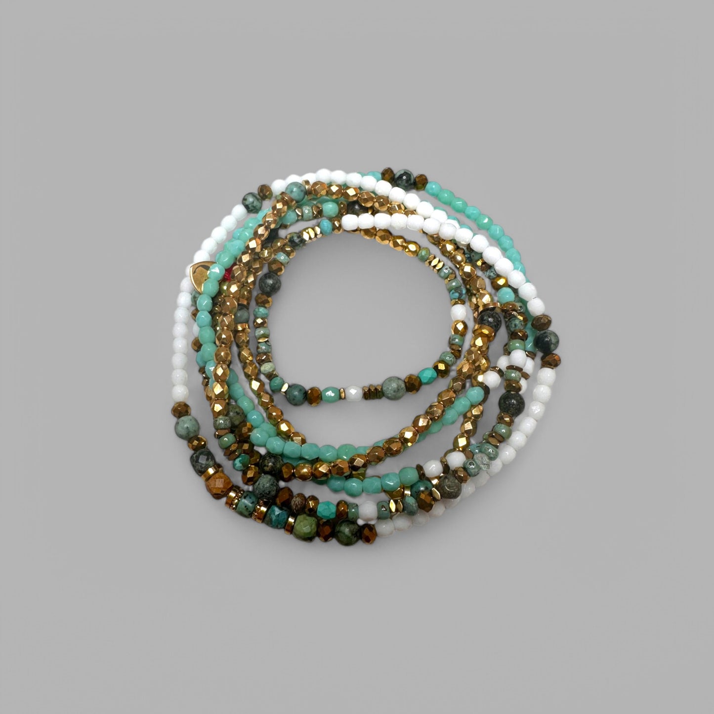 Mon CaJouX 7 Tours en facettes de bohème turquoises et blanches et or et Turquoise Africaines 