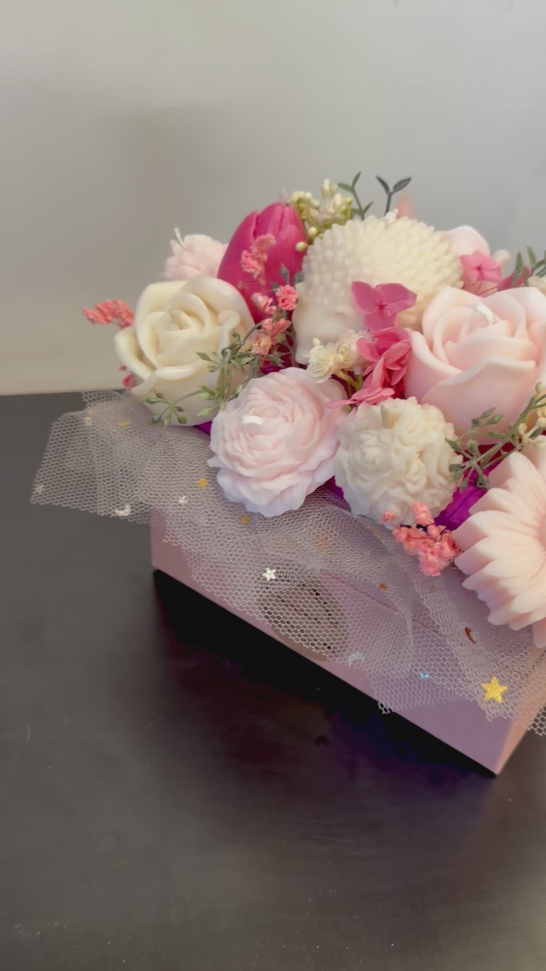 bouquet en Bougie au parfum de grâce bois de oud